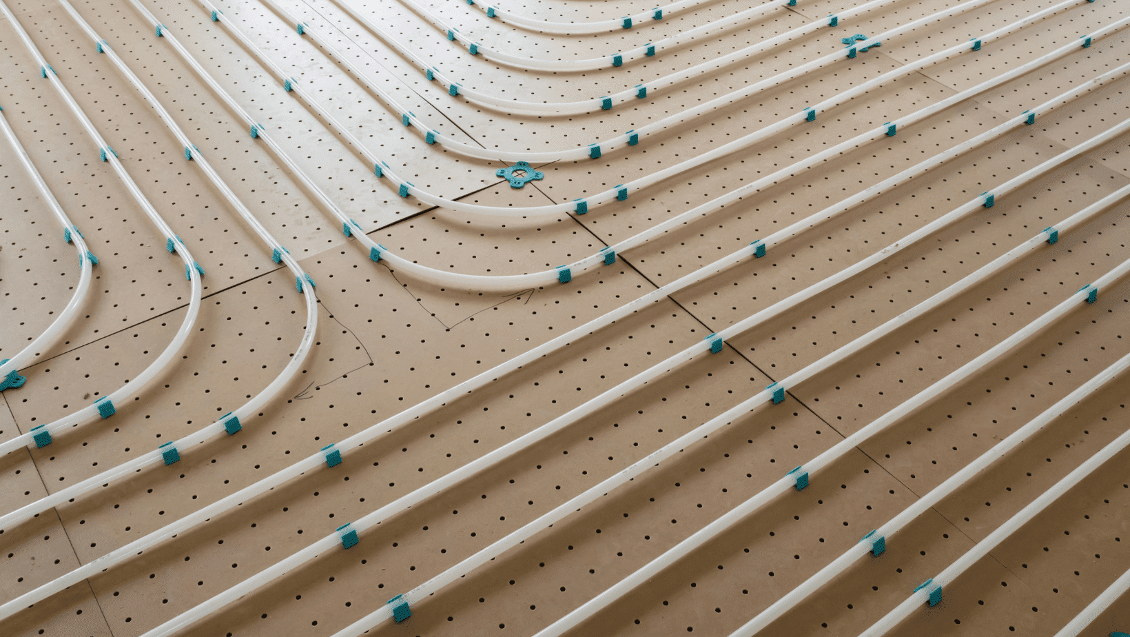 חימום תת רצפתי במים